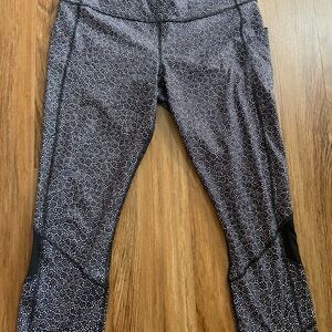Lululemon Race Rival Crop Legging Size 10